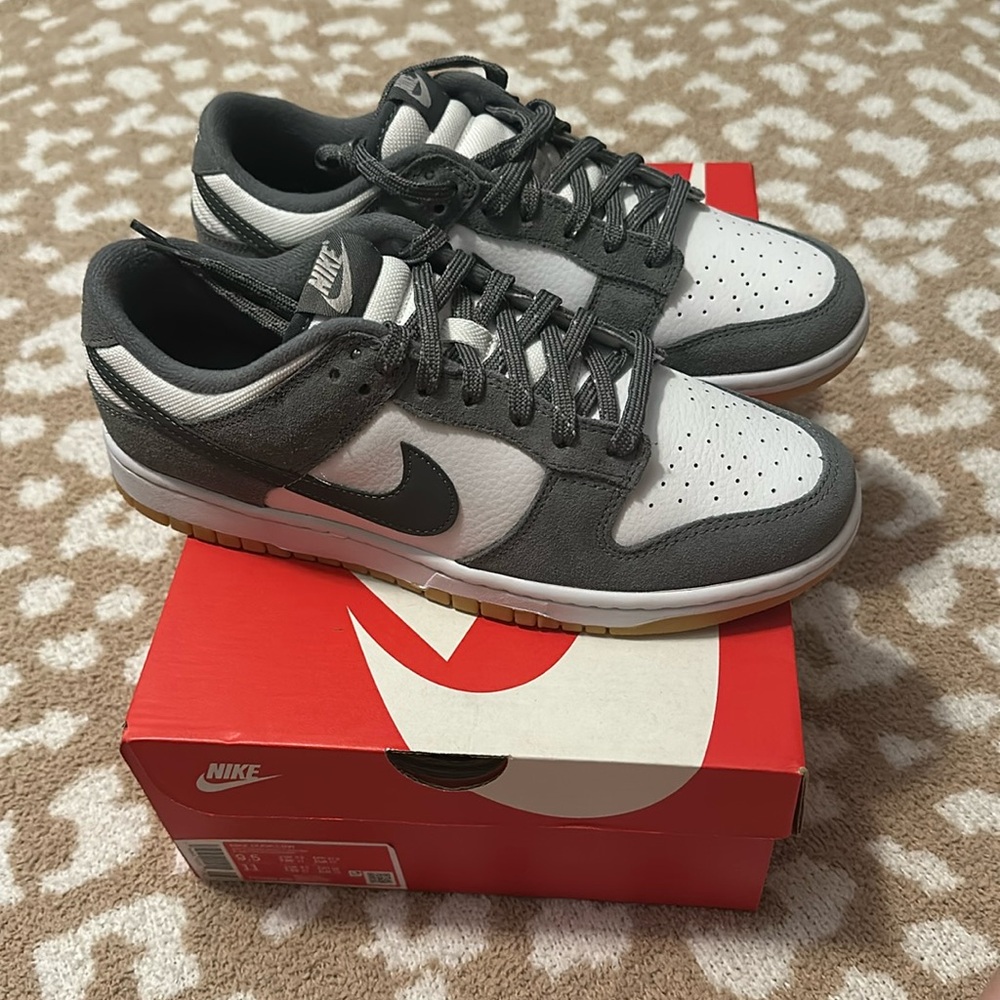 Nike Dunk Low (Men’s) ‘Smoke Grey Gum 3M Swoosh’